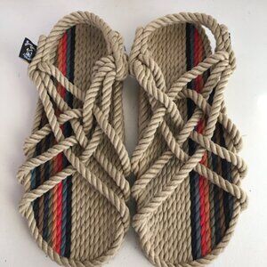 Nomadic State of Mind Woodstock size women 8